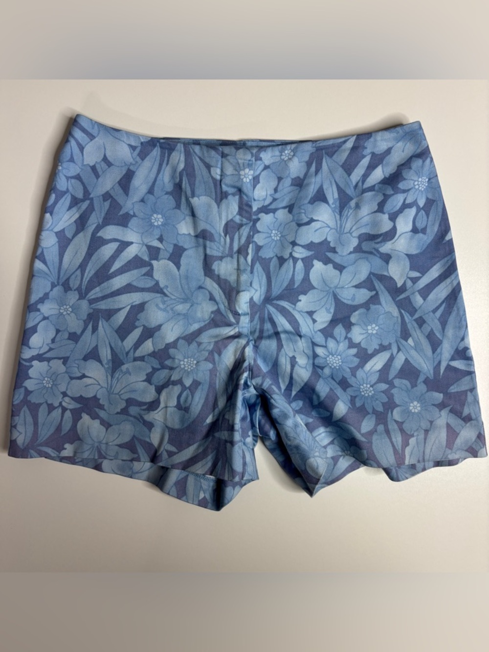 Ann Taylor Blue Floral Shorts Petite 2P Cottagecore Preppy